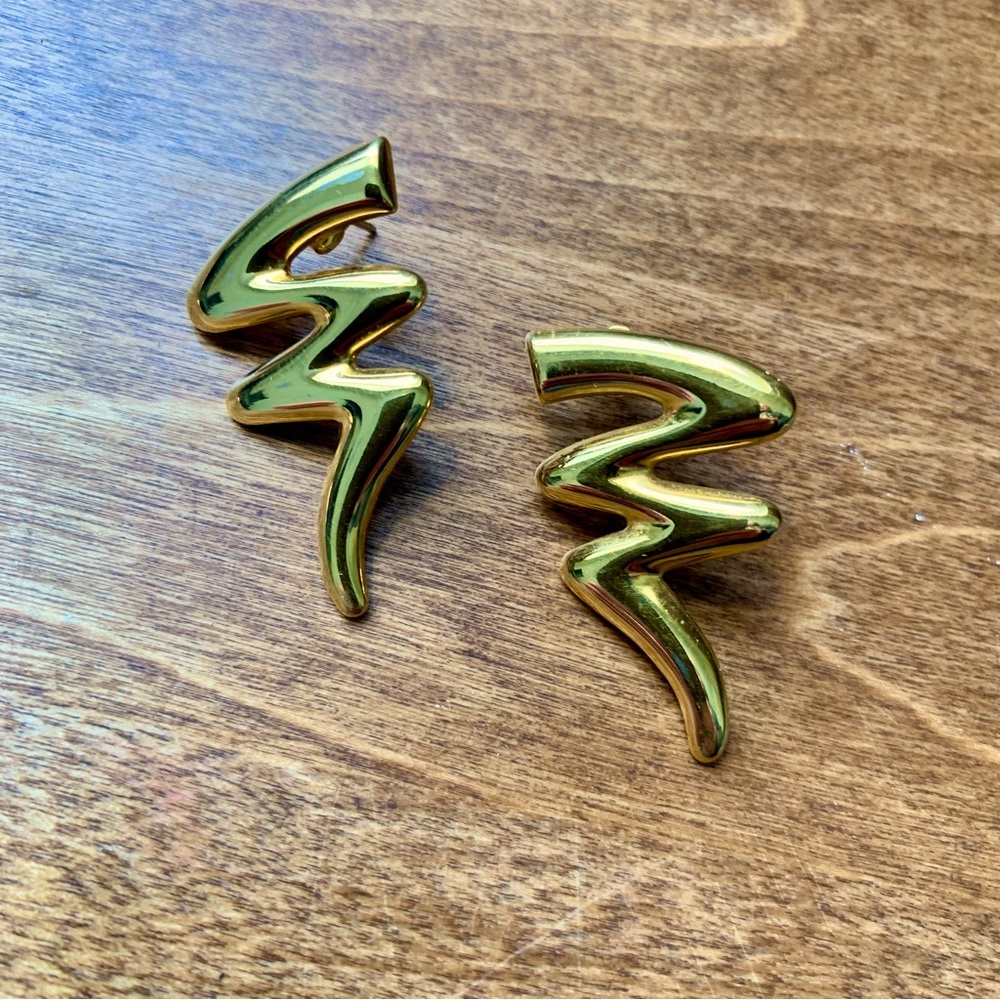 VINTAGE earrings